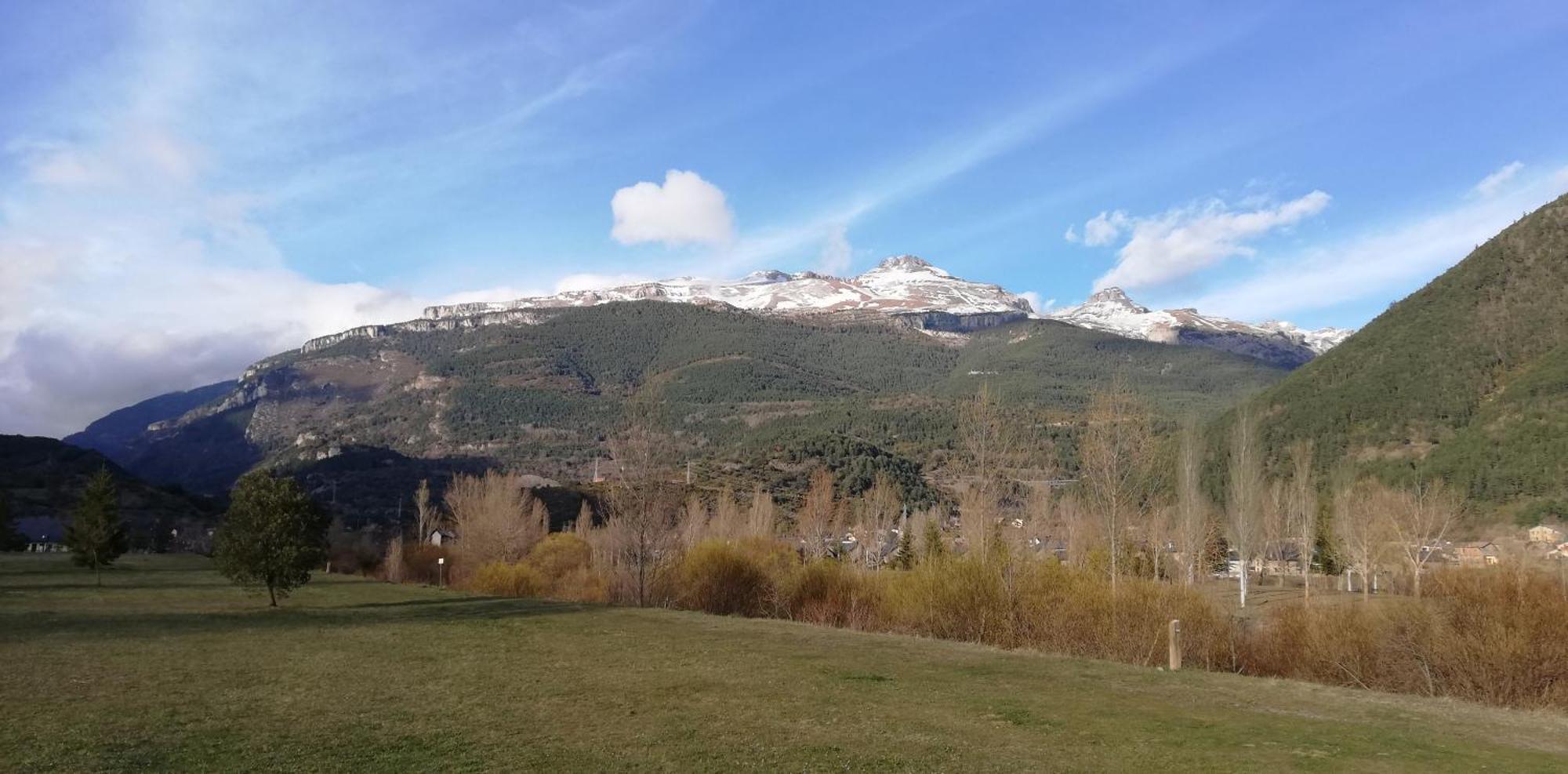 Apartamento En Villanua La Espata Bagian luar foto